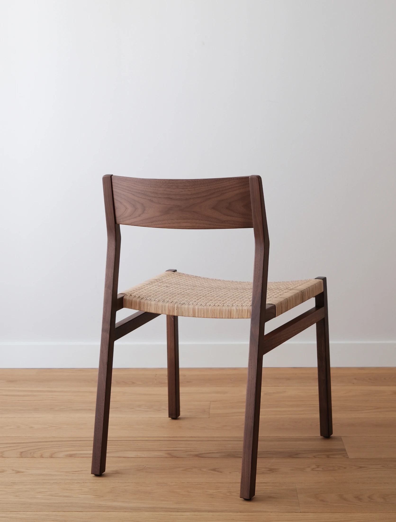 CH03-A_rattan oblique